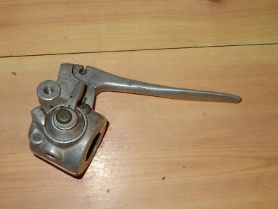 Interruptor de control de barra izquierda Suzuki TC120 TC 120 1970 Cat embrague palanca percha Foto 1 de 4