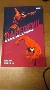 DAREDEVIL  IL BACIO DELLA VEDOVA    CARTONATO  PANINI COMICS - Foto 1 di 4
