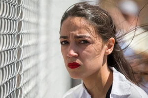 Impresión fotográfica póster Alexandria Ocasio-Cortez Lloring Border 14879 - Imagen 1 de 1