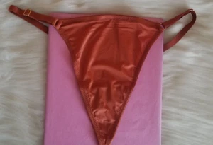 VICTORIA'S SECRET SUAVE AJUSTABLE TANGA EN V PANTY PAN DE JENGIBRE GRANDE NUEVO CON ETIQUETAS - Imagen 1 de 9