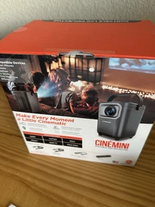NEW Hypergear CinéMini Portable Mini Projector HD Bluetooth & Built In Speaker - Picture 1 of 3