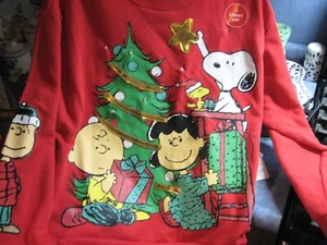 PEANUTS CHRISTMAS HOLIDAY SWEATHSHIRT WOMENS SIZE XSMALL (0-2)LIGHTS UP RED NEW - Picture 1 of 5