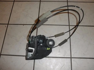 07-11 Toyota Camry (Hybrid) Right Rear Door Latch OEM USED 69050-06100  - Imagen 1 de 7