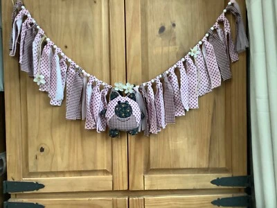 Guirnalda hecha a mano, pancarta, banderín cerdo marrón y rosa decoración de pared para habitación infantil Foto 1 de 3