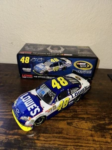 2010 #48 Jimmie Johnson Lowe's NASCAR NEXTEL Cup 5x Champion 1:24 Scale MiB - Picture 1 of 9