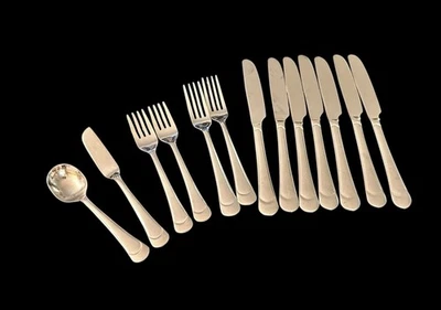 Tenedores cucharas cuchillos cuchillo mantequilla cuchara de azúcar con patrón de arco Oxford Hall de colección 13 piezas Foto 1 de 4