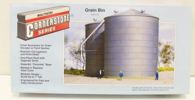 Walthers 933-3123 HO Grain Storage Bin Structure Building Kit - Image 1 of 3