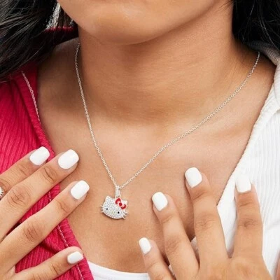 Collar colgante Sanrio Hello Kitty plateado con dije de cristal nuevo en caja Jacmel Foto 1 de 4