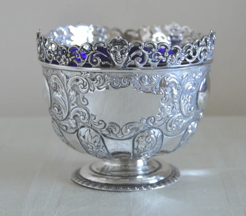 Beautiful Victorian Sterling Silver Sugar Bowl Blue Glass Liner HM 1894 A464 Cover