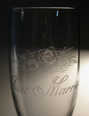 Juego de copas tostadas de champán Libbey recién casadas florales personalizadas  Foto 1 de 3