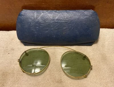 Vintage Green Glass Lens Clip-On Sunglasses - Stamped Metal Frames - Steampunk - Image 1 of 4