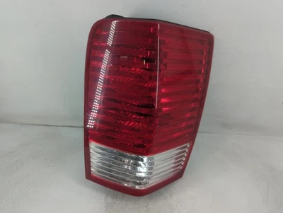 Luz trasera lateral derecha para pasajero Chrysler Aspen 2007-2009 OEM ALVSM Foto 1 de 4