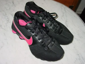 2010 Nike Shox Deliver schwarz/pink 318145-006 Jugend Laufschuhe Größe 6,5Y - Bild 1 von 17