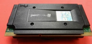 Procesador Intel Pentium III 550 MHz / 512 MB de caché / Bus de 100 MHz con ventilador disipador de calor - Imagen 1 de 5
