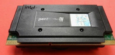 Intel Pentium III Processor 550MHz / 512MB Cache / 100MHz Bus w/heatsink-fan - Image 1 of 4