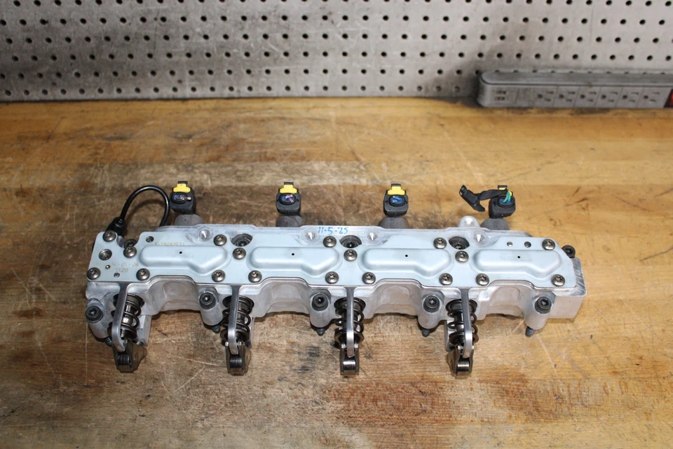 2014-2020 Chrysler Dodge Jeep 2.4L Multiair VVT Valve Actuator 05047980 OEM Foto 1 de 4