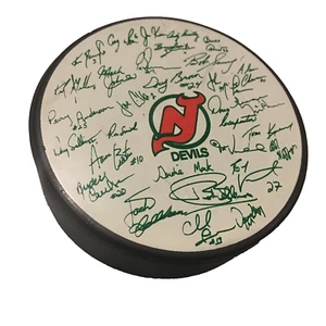 NJ Devils 1987-1988 Team Signature Puck SGA Trump Plaza Promo - Picture 1 of 11
