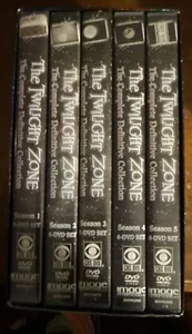 The Twilight Zone - Season 1 Thur 5 2016, 6-Disc Set) The Definitive Edition - Picture 1 of 9