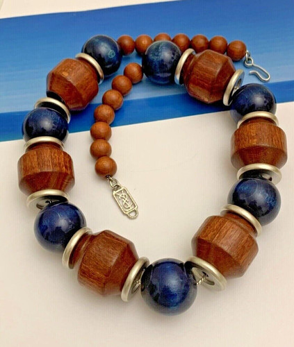 SAINT LAURENT (YSL) Collana girocollo YVES SAINT LAURENT YSL legno esotico perline sfere firmata vintage