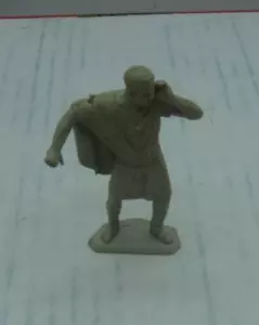 Vintage Marx Ben Hur Playset Original Civilian Man Hand Ear Figure Part #4701 A6 - Picture 1 of 4