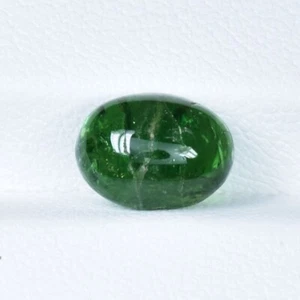 2.02 ct MASSIVE GREEN / NATURAL GROSSULAR TSAVORITE GREEN GARNET - Oval Cabochon - Picture 1 of 3