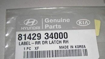 GENUINO NUEVO HYUNDAI ACCENT 2000-2003 ETIQUETA-PESTILLO PUERTA TRASERA, DIESTRO Foto 1 de 3