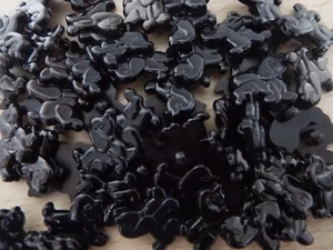 50 Cute Dog Puppy Novelty Buttons 20 x 18mm Black Baby Children Clearance D81 - Picture 1 of 2