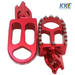 KKE Red Foot Peg Footrest Pedal Fit Honda CR125R CRF250R 250L 450R CRF250X 450X - Picture 1 of 12