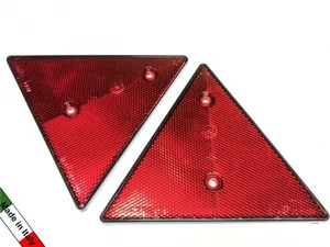 Reflectores rojos del triángulo de seguridad con orificios para tornillos para montaje en la parte trasera del remolque - Imagen 1 de 5