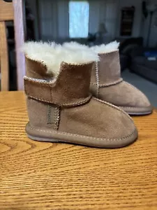 Overland Toddler Slippers Shearling Suede Booties 12-18 Months - Picture 1 of 9