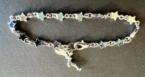 Pulsera Blue Star Disney Tinker Bell Charm tono plata con estrellas azules - Imagen 1 de 5