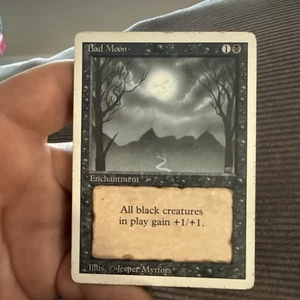 Bad Moon Revised Edition Regular - Picture 1 of 2