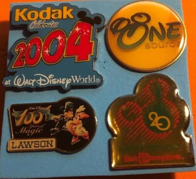 JUEGO DE 4 PINES ALEATORIOS DISNEY KODAK, ONE SOURCE, PATINAJE SOBRE HIELO LAWSON, CUMPLEAÑOS 20 MK Foto 1 de 4