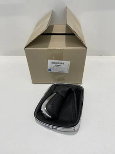 NOS NLA Genuine Holden HSV VF V8 Manual Shifter Gear Knob & Boot SSV GTS Redline - Picture 1 of 7