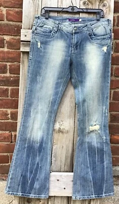 Juniors Vigoss Stretch Distressed Boot Cut Flare Jeans Sz 9 ( 34x30) - Image 1 of 4
