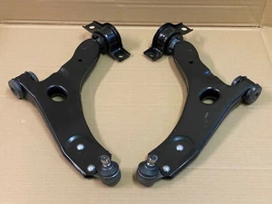 COPPIA BRACCI SOSPENSIONE INFERIORI QUADRILATERI ANTERIORI PER FORD FOCUS MK1 1998-2004 - Foto 1 di 1