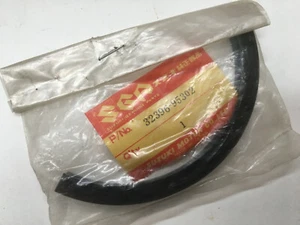 NOS Suzuki Outboard 32396-95302 stator retainer OEM part - Picture 1 of 1