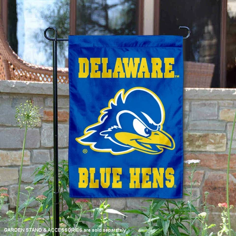 UD Blue Hens Garden Flag and Yard Banner Cover