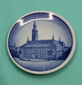 Vintage ROYAL COPENHAGEN  Denmark City Hall, Souvenir 3" Plate, 15-2010 - Picture 1 of 3