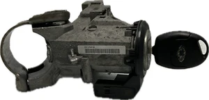 Blocchetto accensione con chiave per modello FORD FIESTA VI codice: 9v213f880ea - Foto 1 di 5