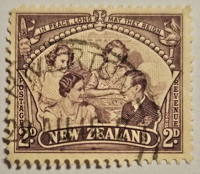Nueva Zelanda 1946, familia real, sello único usado en 2D, ¡ENVÍO RÁPIDO Y GRATUITO! Foto 1 de 4
