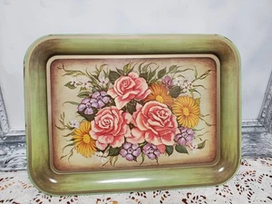 Vintage grün Metall Schoß Serviertablett rosa Rosen Dose Metall Blumen Boho Shabby 17"  - Bild 1 von 3