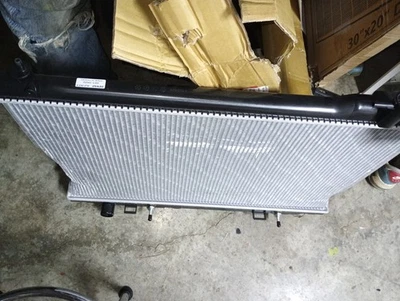 Radiador-Denso First Time Fit tanque de plástico Advance se adapta 03-08 INFINITI FX45 Foto 1 de 4