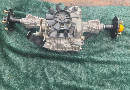 ドライヤー OEM Husqvarna Craftsman YT3000 21HP Transaxle Tuff Torq