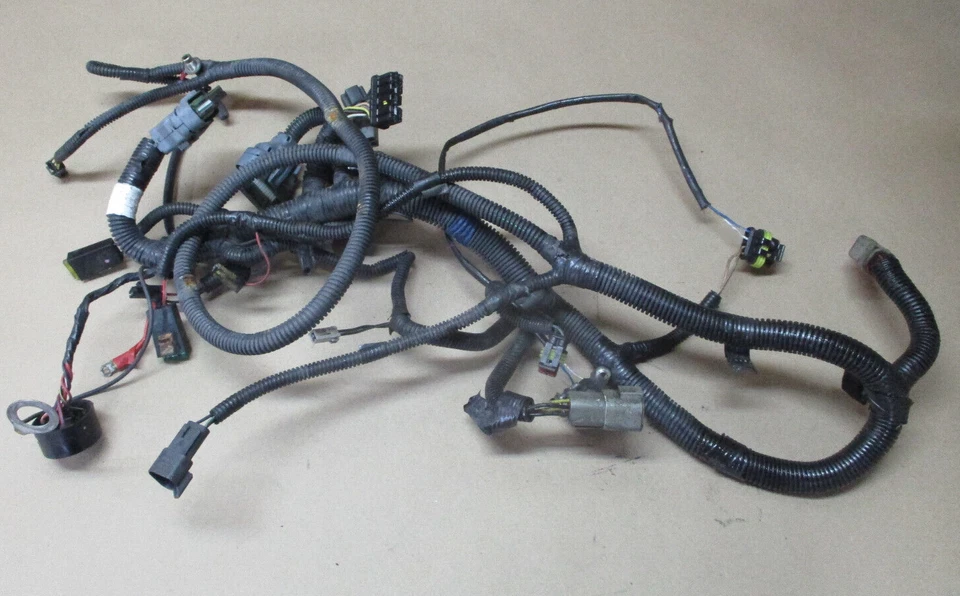 Cuadro/arnés principal Ski doo 2009 Rev GTX 550F 550 F GSX MXZ Summit 07 08 09 Foto 1 de 1