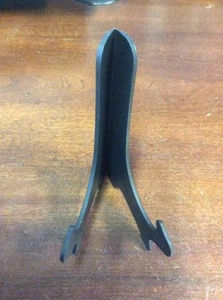 Hard Black Plastic 5 1/4" Plate Display Stand Preowned - Picture 1 of 10
