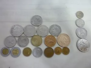 Mexican Peso's Centavos 17 Coins + 4 from Multiple Countries 21 Pcs Total Lot - Picture 1 of 8