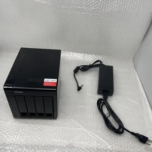 QNAP TS-451+ 4 Bays NAS Enclosure - PARTS ONLY/REPAIR - SOLD AS-IS - Afbeelding 1 van 6