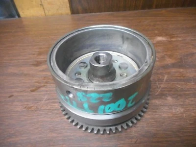 Yamaha TTR225 2001 volante magnético y embrague de arranque  Foto 1 de 4