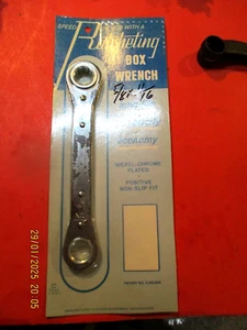ratchet combination wrench 5/8" x 11/16" --NEW---MADE IN USA- 12 point box end - Picture 1 of 4